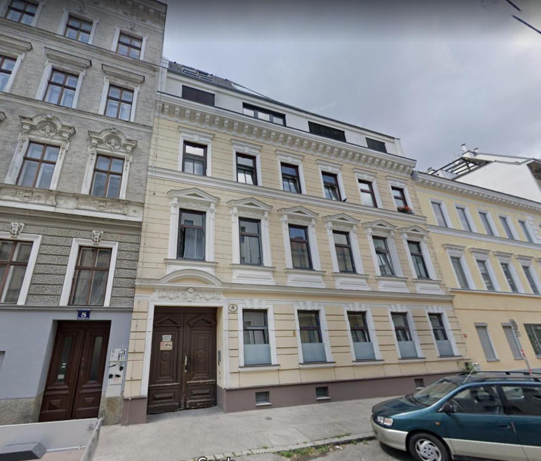 Stylish Designed Apartment In A Calm District Vienna Exterior photo